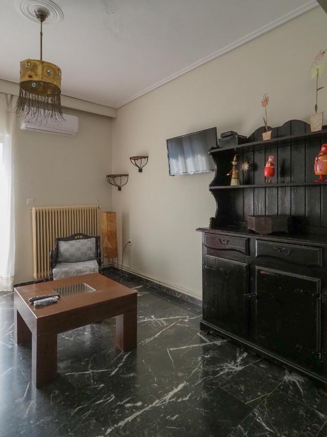 Apartment Like Homeretro *